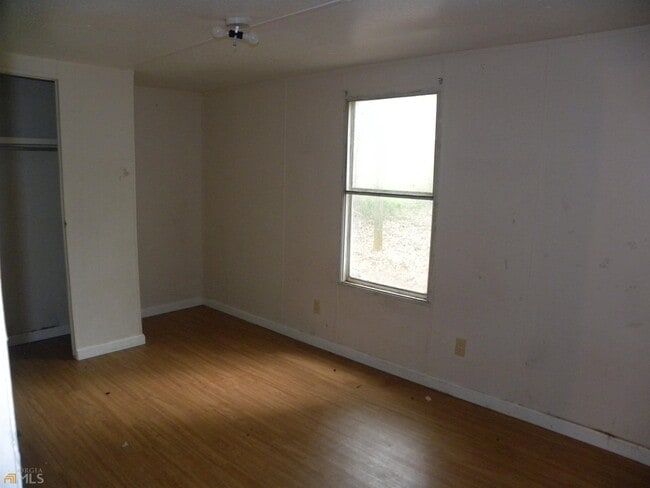 Building Photo - 204 Detter Rd