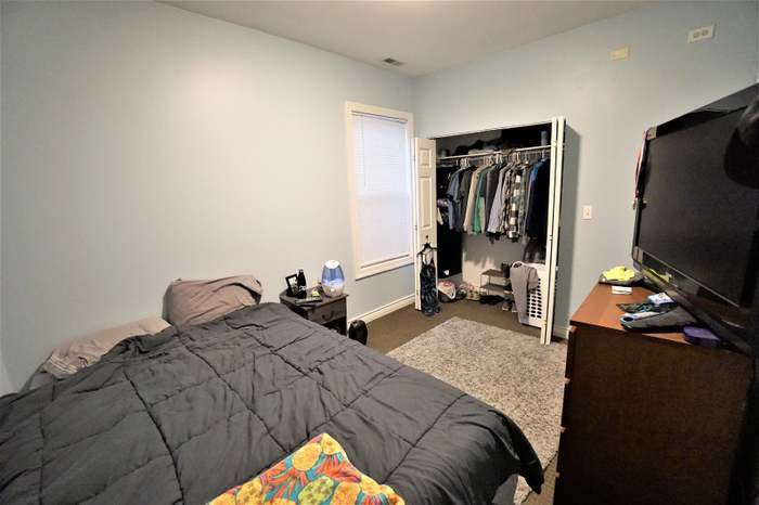 Foto del edificio - 3047 N Clybourn Ave