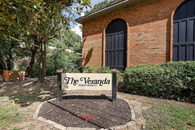 Photo - 1140 Greymont St Apartment