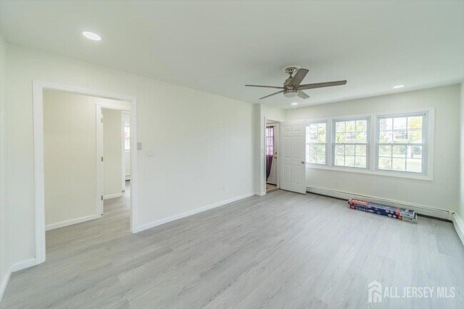 Building Photo - 54 Bergen St