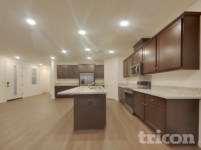 Foto del edificio - 2050 Delta Vw Ave