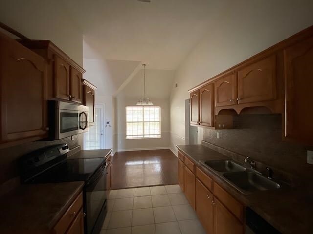 Foto del edificio - 325 Mossy Springs Dr