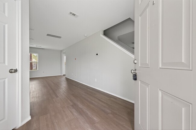 Foto del edificio - 4612 Peralta Hts Wy