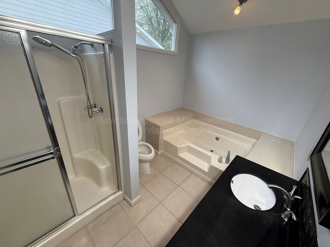 Building Photo - 105 Shannon Run