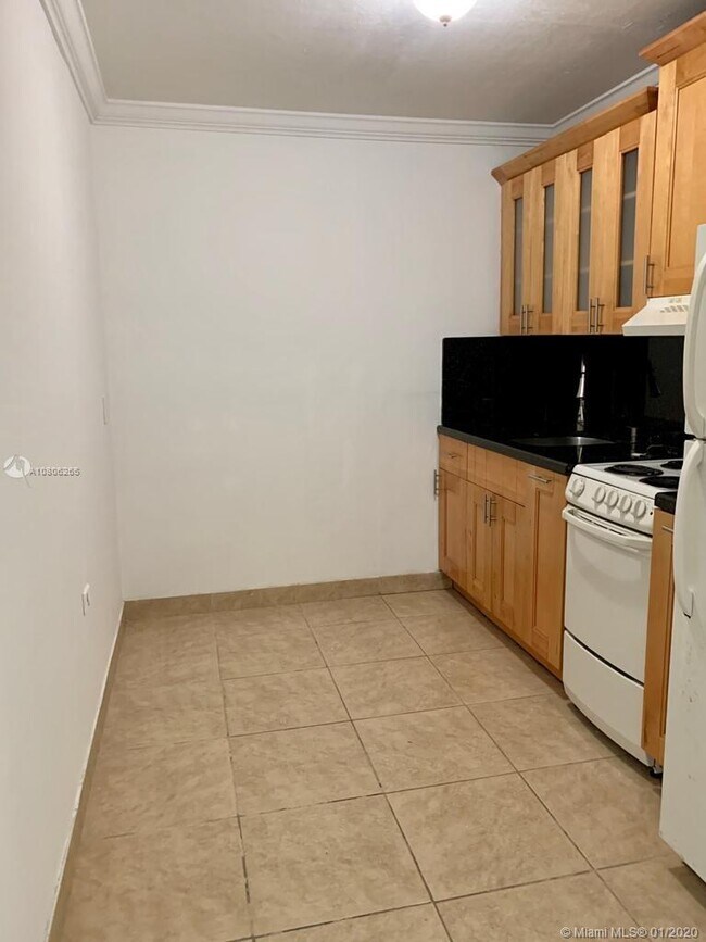 Foto del edificio - 6970 NW 186th St