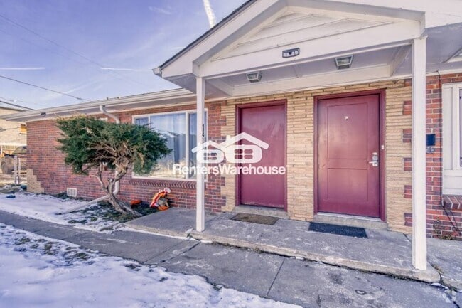 Building Photo - 1418 Ironton St