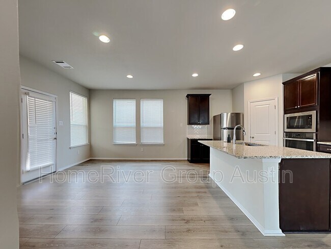 Building Photo - 5613 Corso Ct
