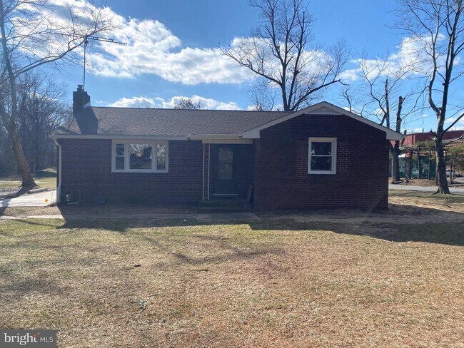 Building Photo - 900 N Lenola Rd