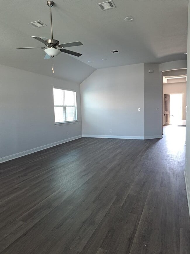 Building Photo - 260 Jefferson Dr