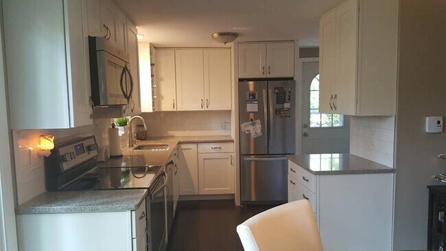 Foto del edificio - 76 Plymouth St