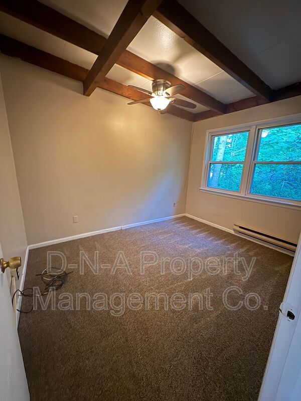 Building Photo - 114 Cabanna Ln