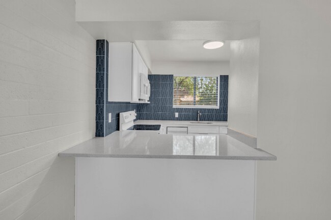 Building Photo - 4301 N 24th St