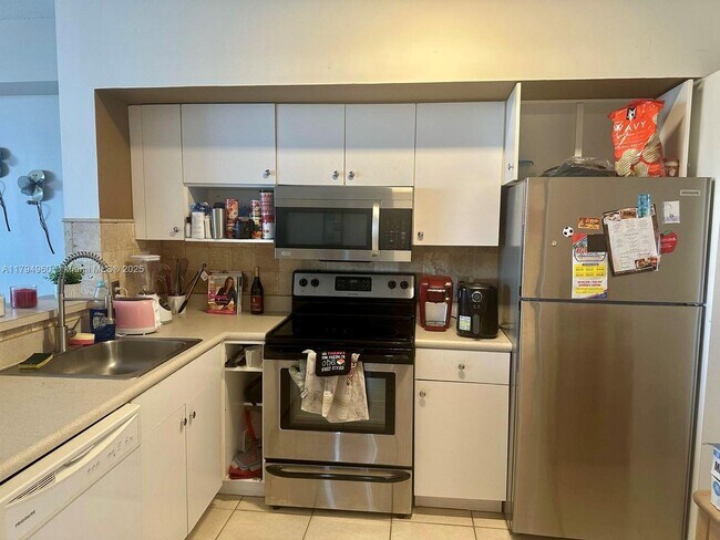 Foto del edificio - 5077 NW 7th St