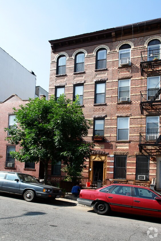 Foto del edificio - 84 16th St