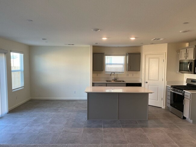 Foto del edificio - 1032 E Loyola Ave