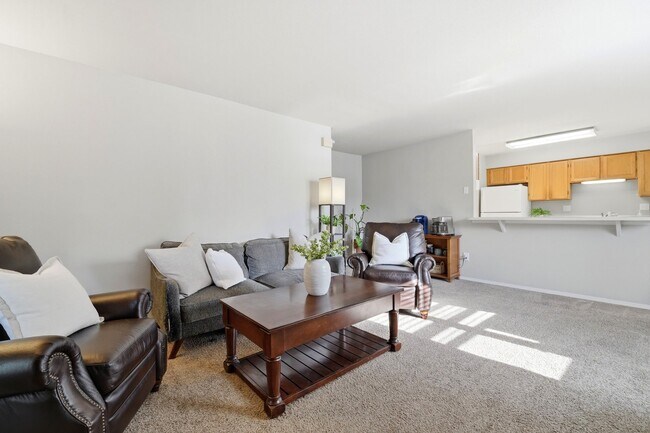 Foto del edificio - 4357 Hunting Meadows Cir