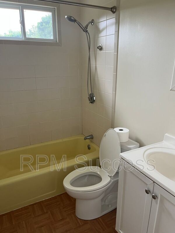 Building Photo - 787 Tucker Rd