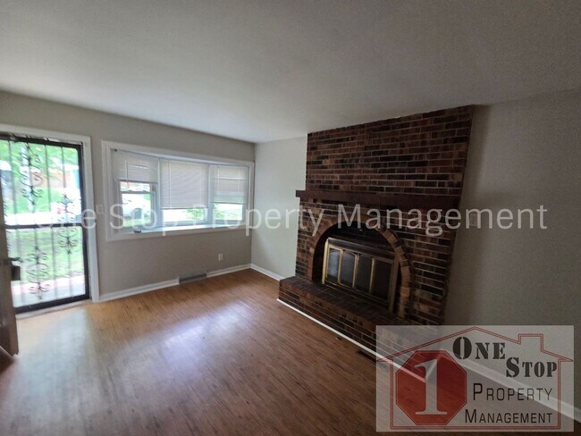 Foto del edificio - Adorable 2 Bedroom, 1 Bathroom, 1 Car Garage House in Independence!