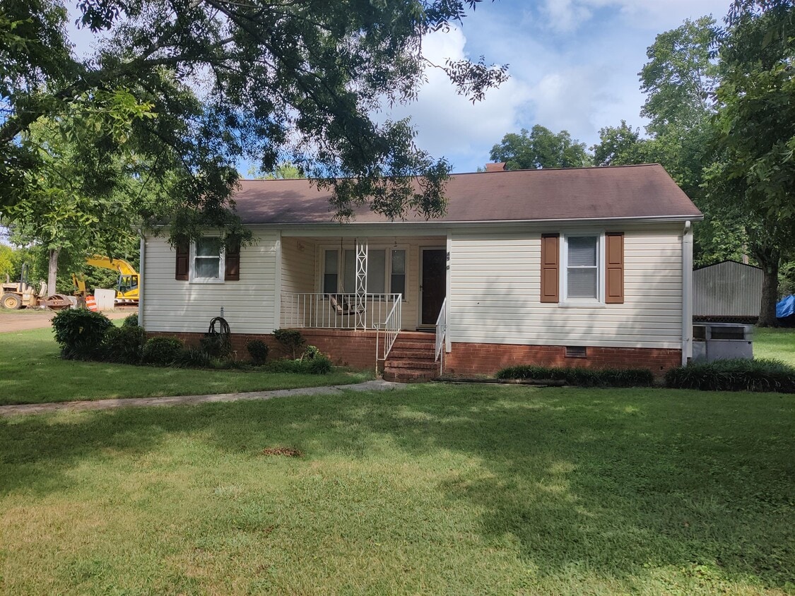 Primary Photo - 14920 N Old Statesville Rd