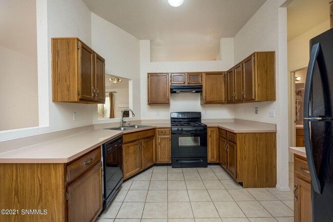 Building Photo - Great 3/2 close to Hospitals