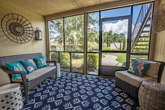 Building Photo - Tally Square Apartments