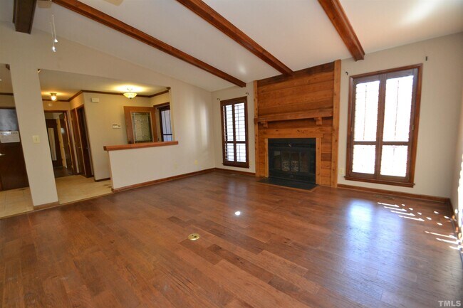 Building Photo - 1704 Laughridge Dr