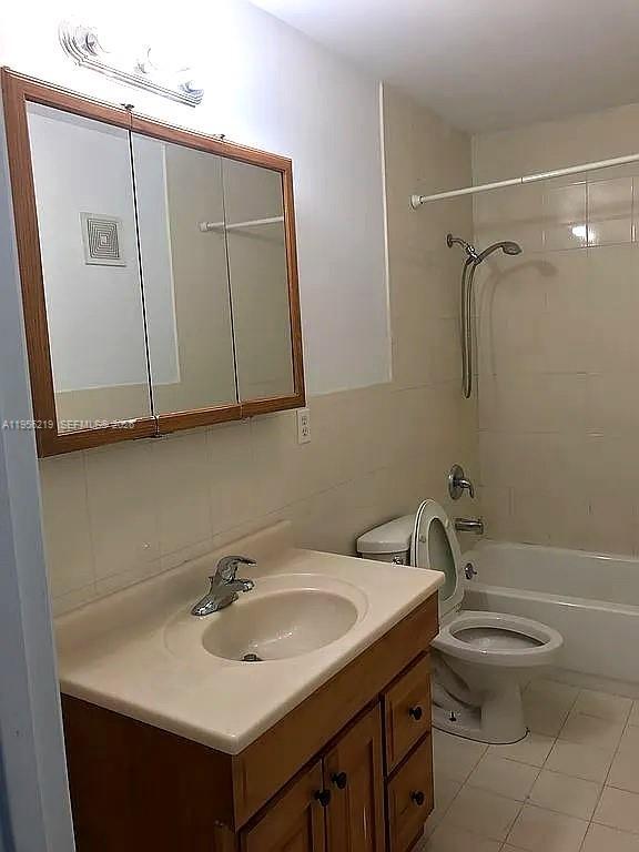 Foto del edificio - 5448 NW 169th Terrace