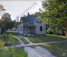 Building Photo - 1403 N Hickory St