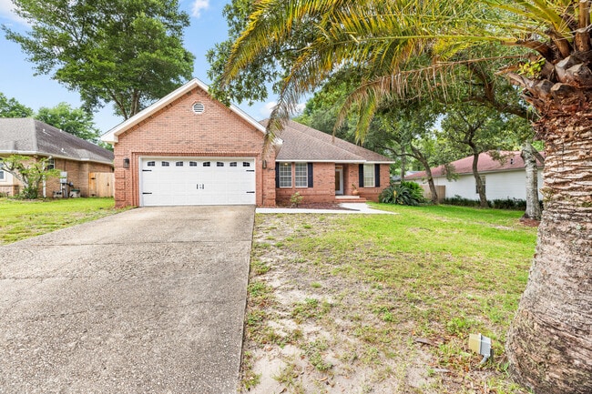 Building Photo - 1641 Parkside Cir