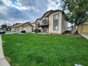 Building Photo - 2709 Villalovos Ct