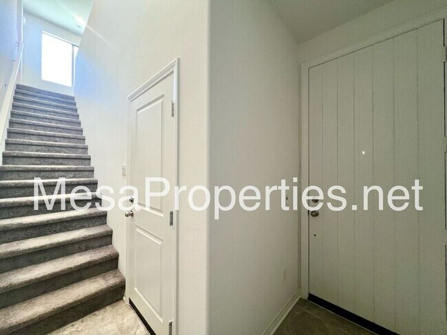 Foto del edificio - 16667 Snowdrop Ln.