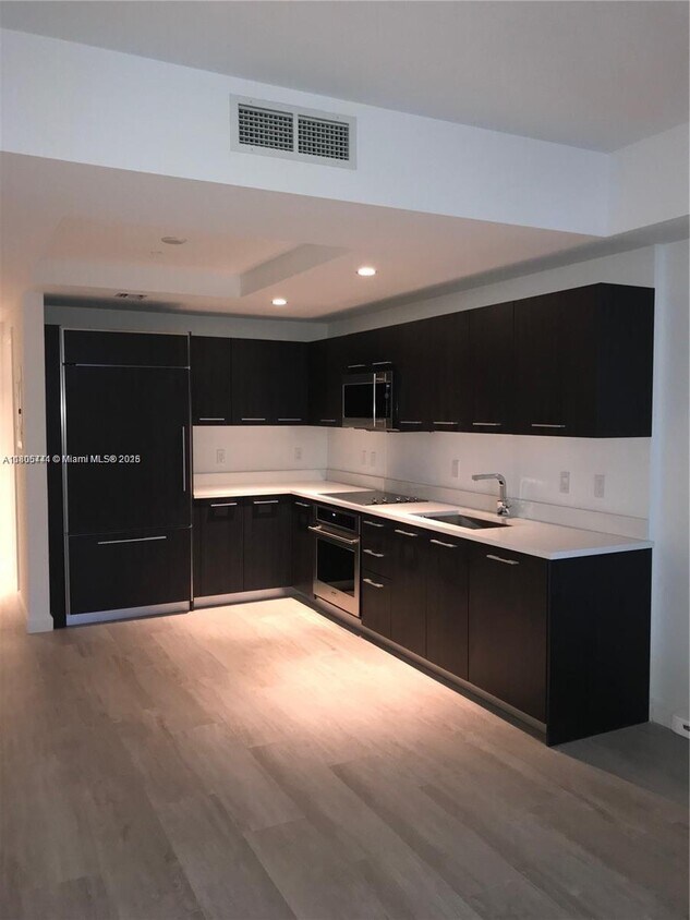 Foto principal - 55 SW 9th St