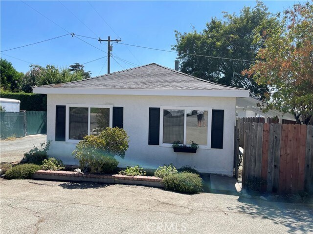 Foto del edificio - 558 N Vermont Ave