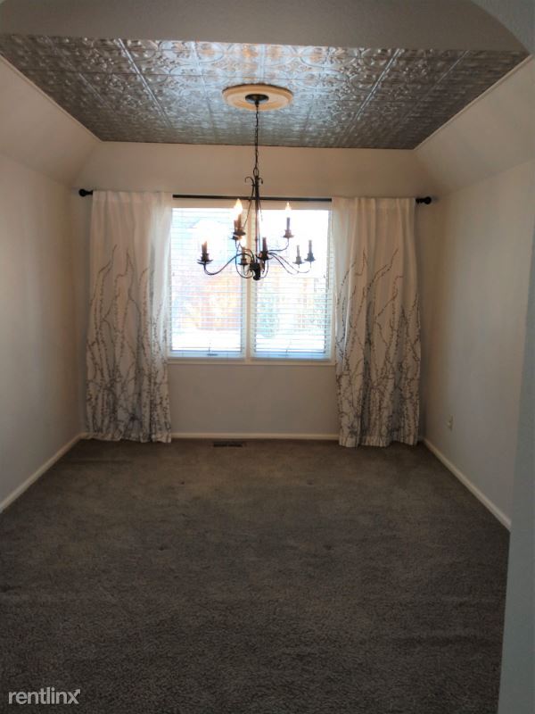 Foto del edificio - 5 br, 3.5 bath House - 4421 Rosegate Ct