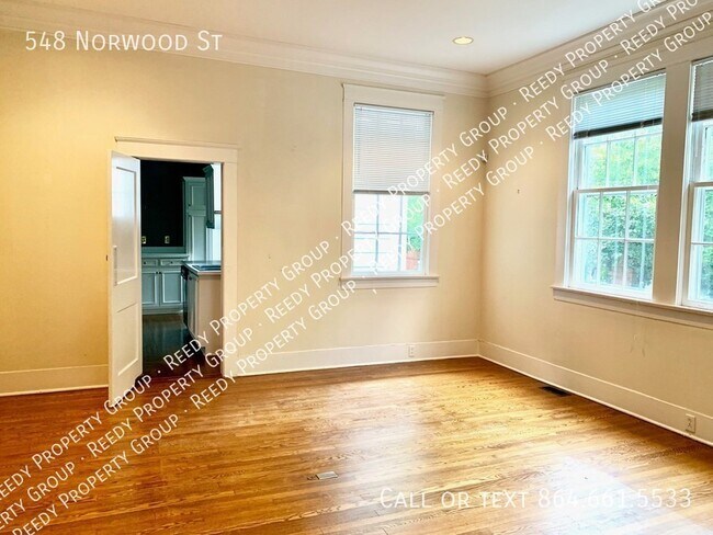 Foto del edificio - CONVERSE HEIGHTS! Premium location for thi...