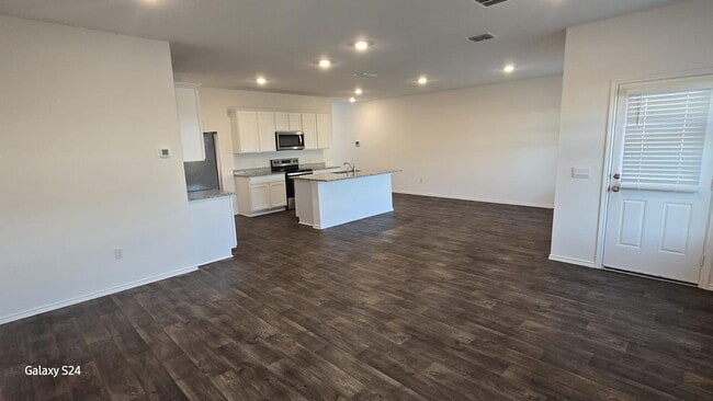 Foto del edificio - 14821 Perlino Wy