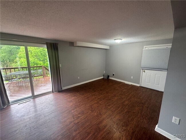Foto del edificio - 8536 Snowshoe Trail