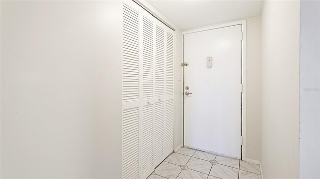 Foto del edificio - 6124 43rd St W