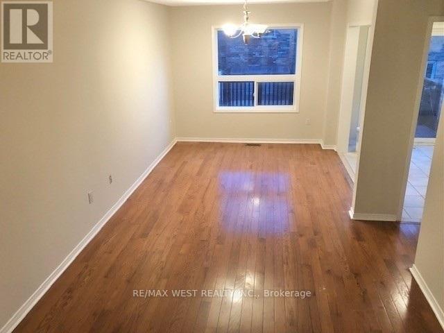 Photo du bâtiment - 85 Dells Crescent