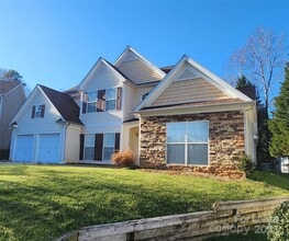 Building Photo - 8811 Singleton Ct