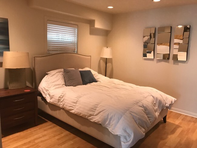 Bedroom - 17 Voyage St
