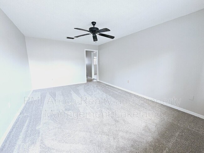 Building Photo - 3246 S Polk Ave