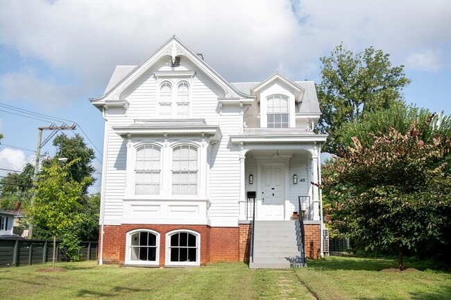Building Photo - 413 Ridge St