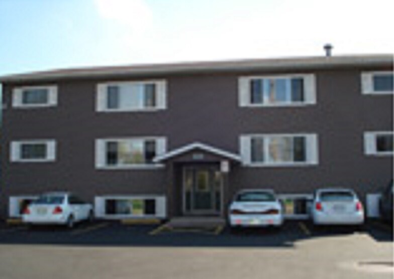 Primary Photo - Hawley Court Apartments