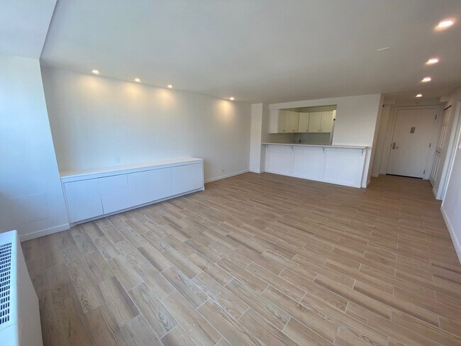 Building Photo - 151 Tremont St
