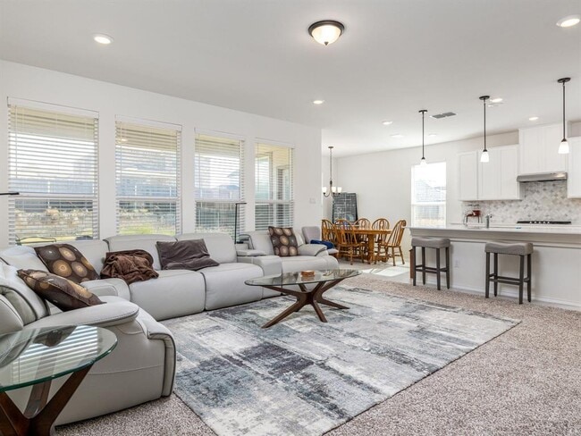 Foto del edificio - 3921 Riardo Dr