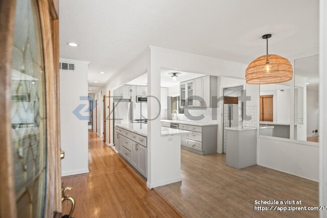 Foto del edificio - 800 O'Donnell Ave