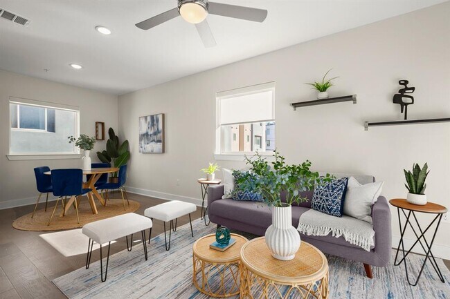 Foto del edificio - 2827 Manor Rd