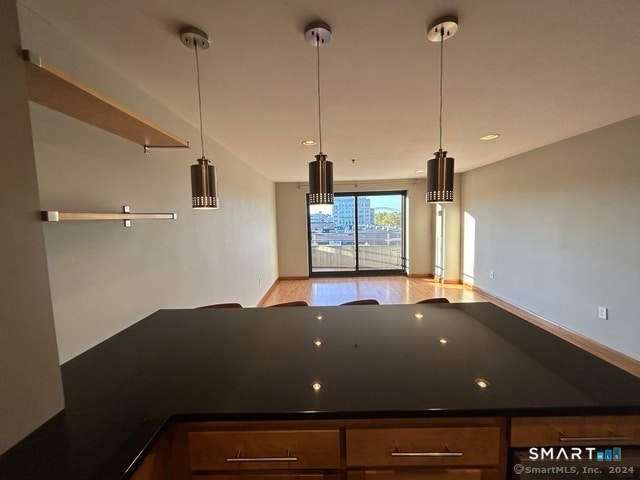 Building Photo - 111 deKoven Drive