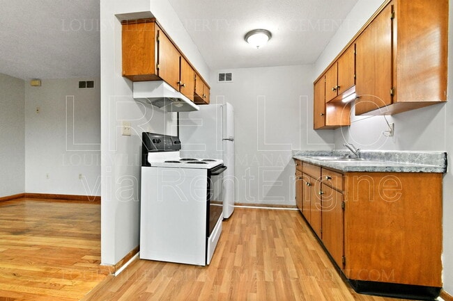 Building Photo - 1705 Valley Forge Way
